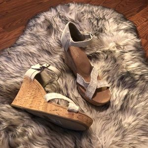 TOMS Sienna Wedge Sandal Sz 8.5